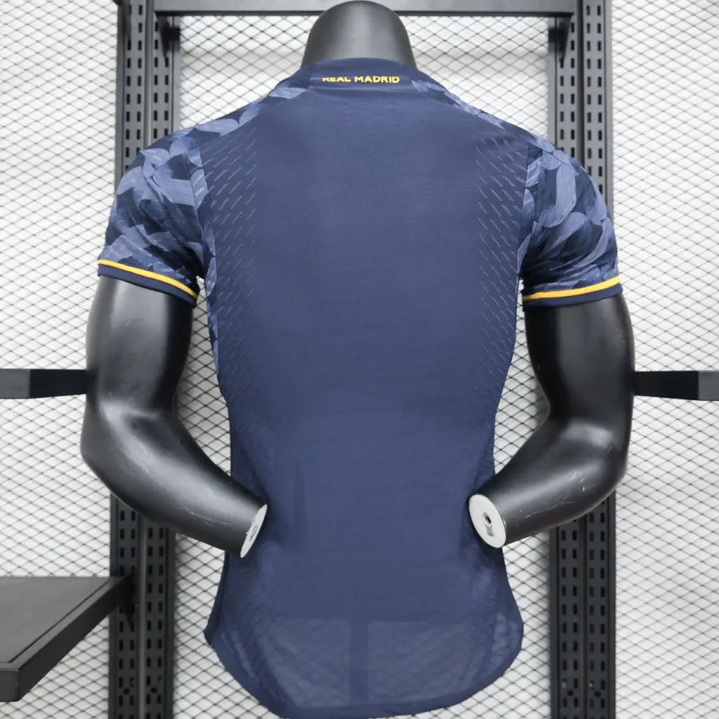 MAILLOT REAL MADRID EXTERIEUR 2023/2024