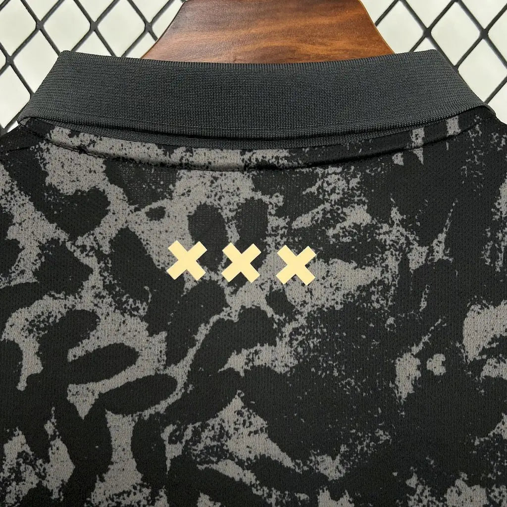 25/26 Maillot AJAX Noir/Gold Edition STONE ISLAND