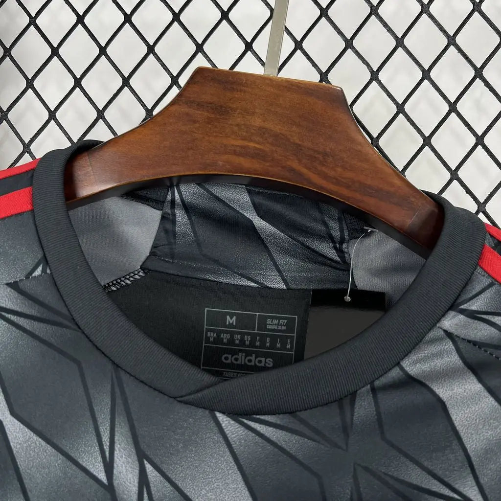 25/16 Maillot du FLAMENGO Noir/Rouge