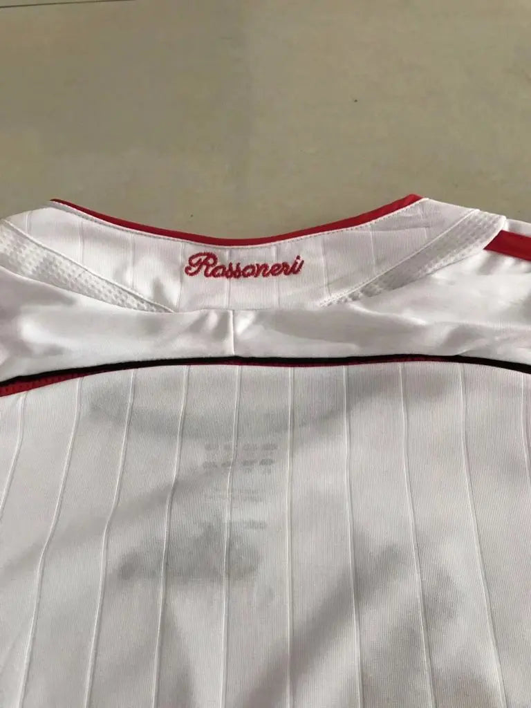 MAILLOT RETRO AC MILAN EXTÉRIEUR 2006/2007 VERSION MANCHES LONGUES