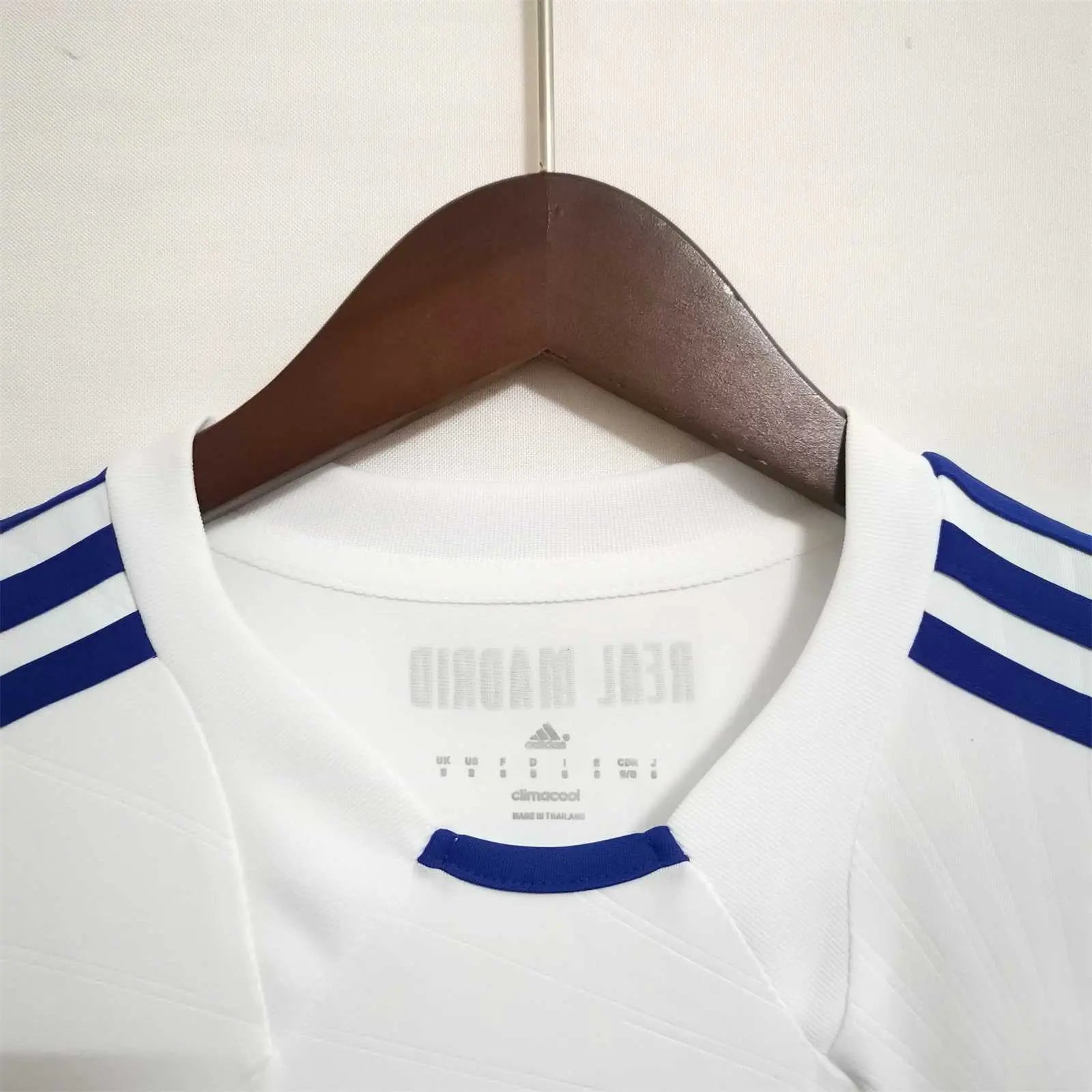 MAILLOT REAL MADRID DOMICILE 2010/2011