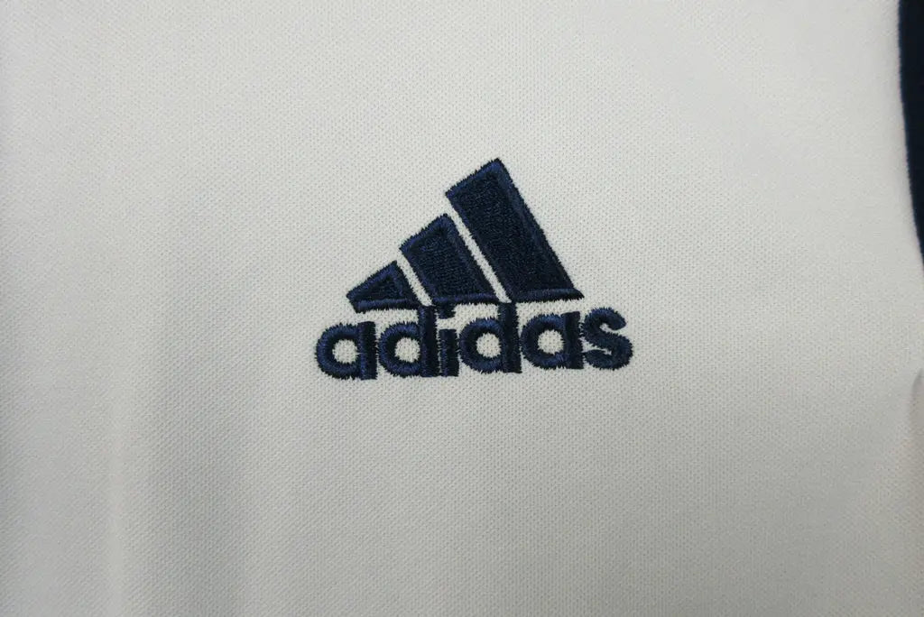 MAILLOT RETRO REAL MADRID DOMICILE 2016/2018