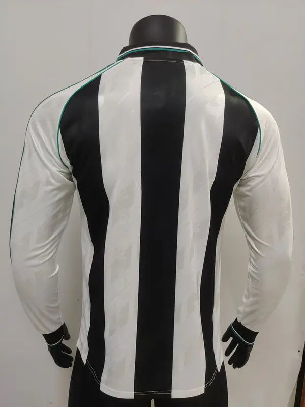 MAILLOT RETRO NEWCASTLE 2024/2025