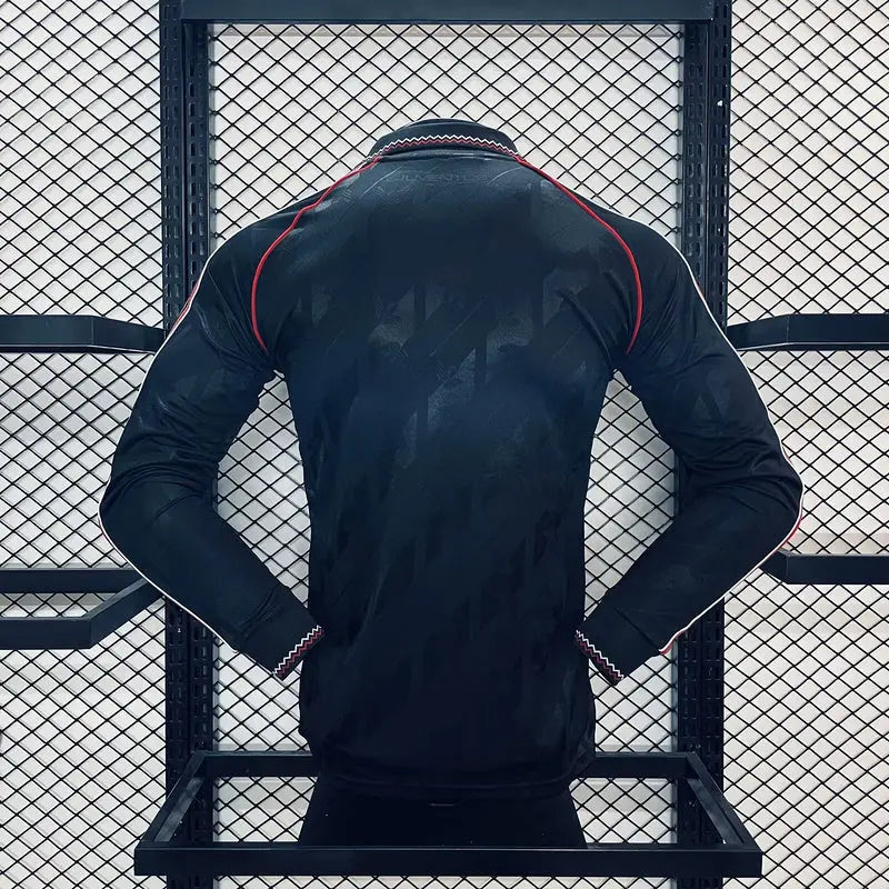 MAILLOT RETRO MANCHESTER UNITED 2024/2025